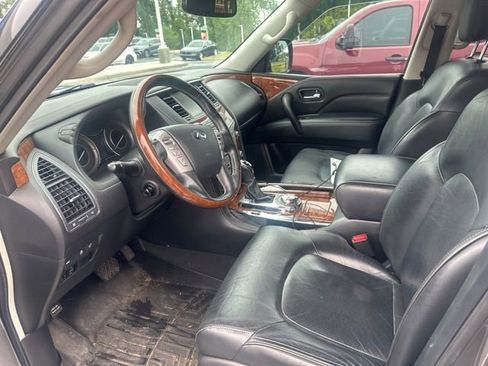 Used 2018 INFINITI QX80 4WD w/ Driver Assistance Package image 15