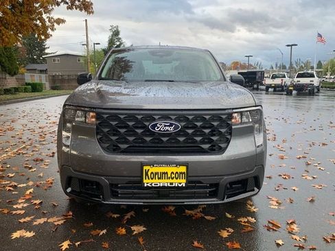 New 2025 Ford Maverick XLT w/ XLT Luxury Package image 9