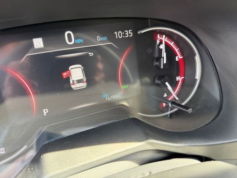 Used 2025 Toyota RAV4 XLE image 41