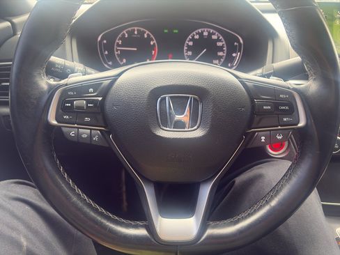 Used 2020 Honda Accord Sport image 8
