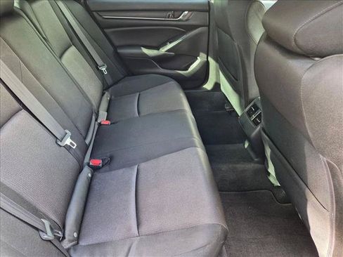 Used 2019 Honda Accord EX image 18