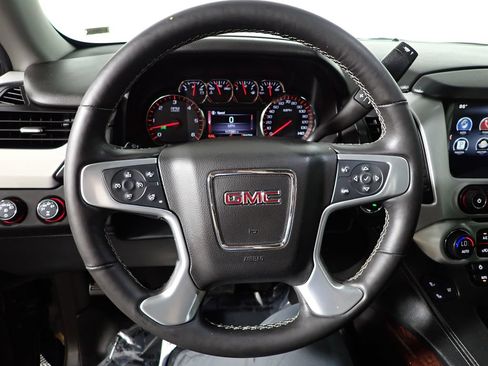 Used 2015 GMC Yukon SLT w/ Open Road Package AWD/4WD image 32