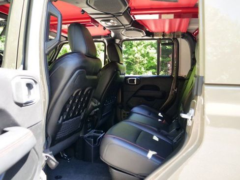 Used 2020 Jeep Gladiator Rubicon AWD/4WD image 30
