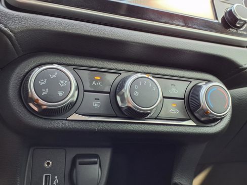 Used 2024 Nissan Versa S w/ S Plus Package image 7