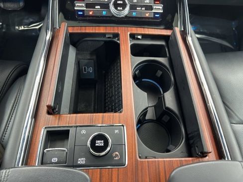 Used 2024 Lincoln Navigator L Reserve image 26