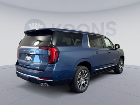 New 2026 GMC Yukon XL Denali w/ Sun & Power Step Package AWD/4WD image 7