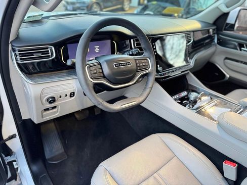 Used 2022 Jeep Wagoneer Series III w/ Premium Group I image 14