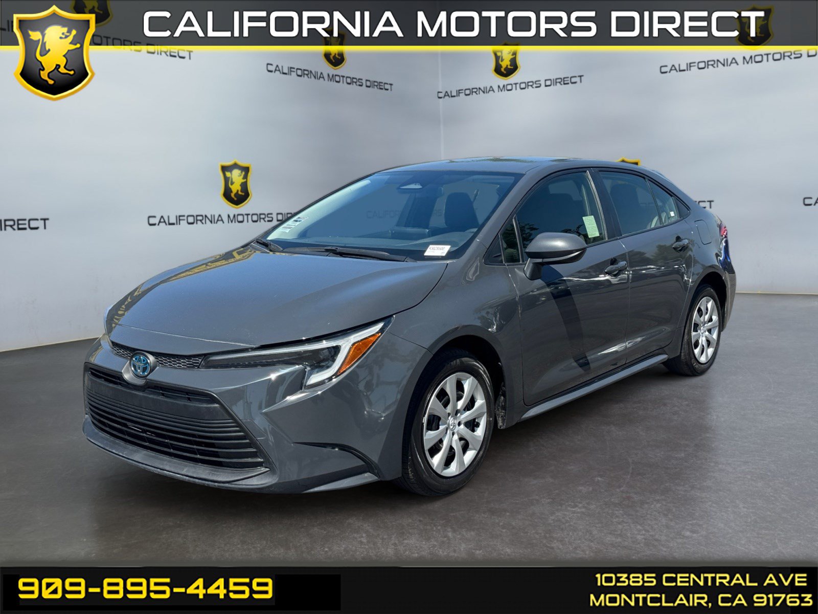 Used 2024 Toyota Corolla LE FWD image 1
