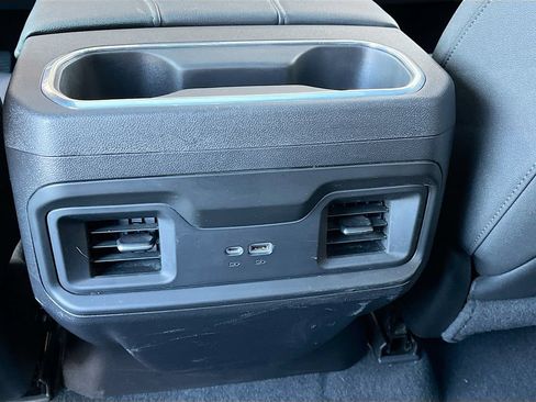 Used 2022 Chevrolet Silverado 1500 LT Trail Boss w/ LT Trail Boss Premium Package AWD/4WD image 27