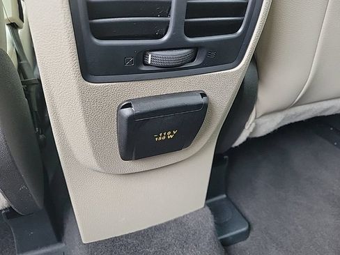 Used 2017 Ford Escape Titanium AWD/4WD image 23