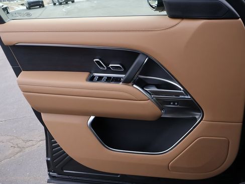 New 2026 Land Rover Range Rover SE image 34