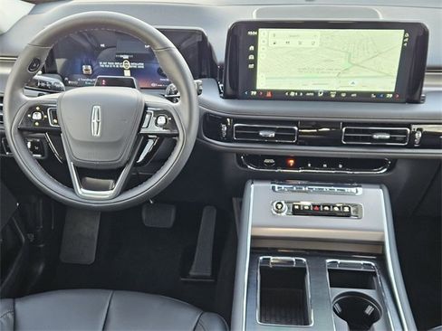 New 2026 Lincoln Aviator 2WD image 25