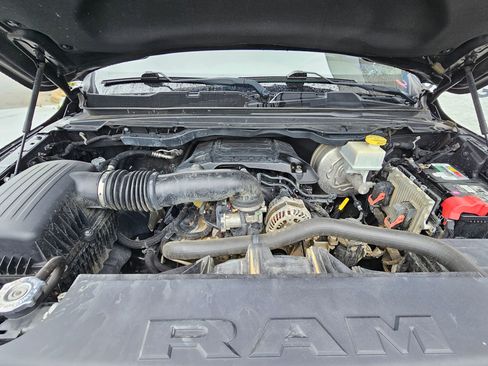 Used 2019 RAM 1500 Laramie AWD/4WD image 31