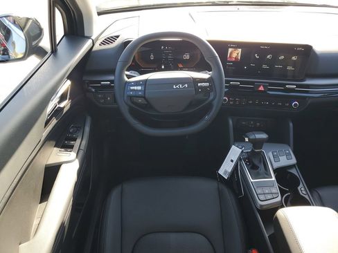 New 2026 Kia Sportage EX image 25