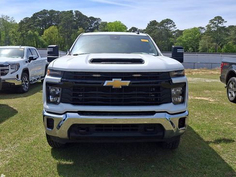Used 2024 Chevrolet Silverado 3500 W/T w/ WT Convenience Package AWD/4WD image 2