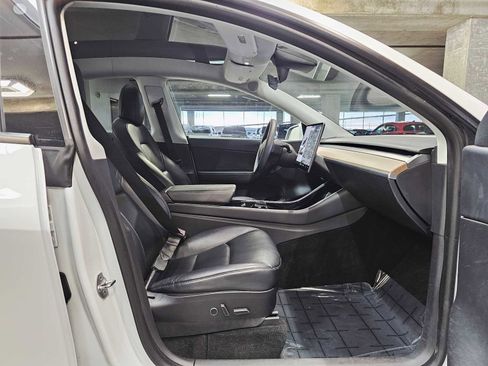 Used 2021 Tesla Model Y Long Range image 27