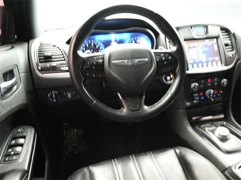 Used 2022 Chrysler 300 S image 21