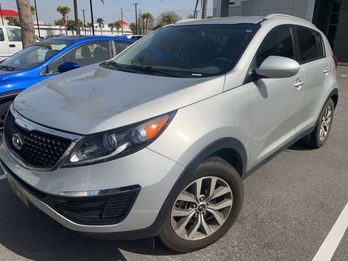Used 2016 Kia Sportage LX w/ LX Popular Package image 14