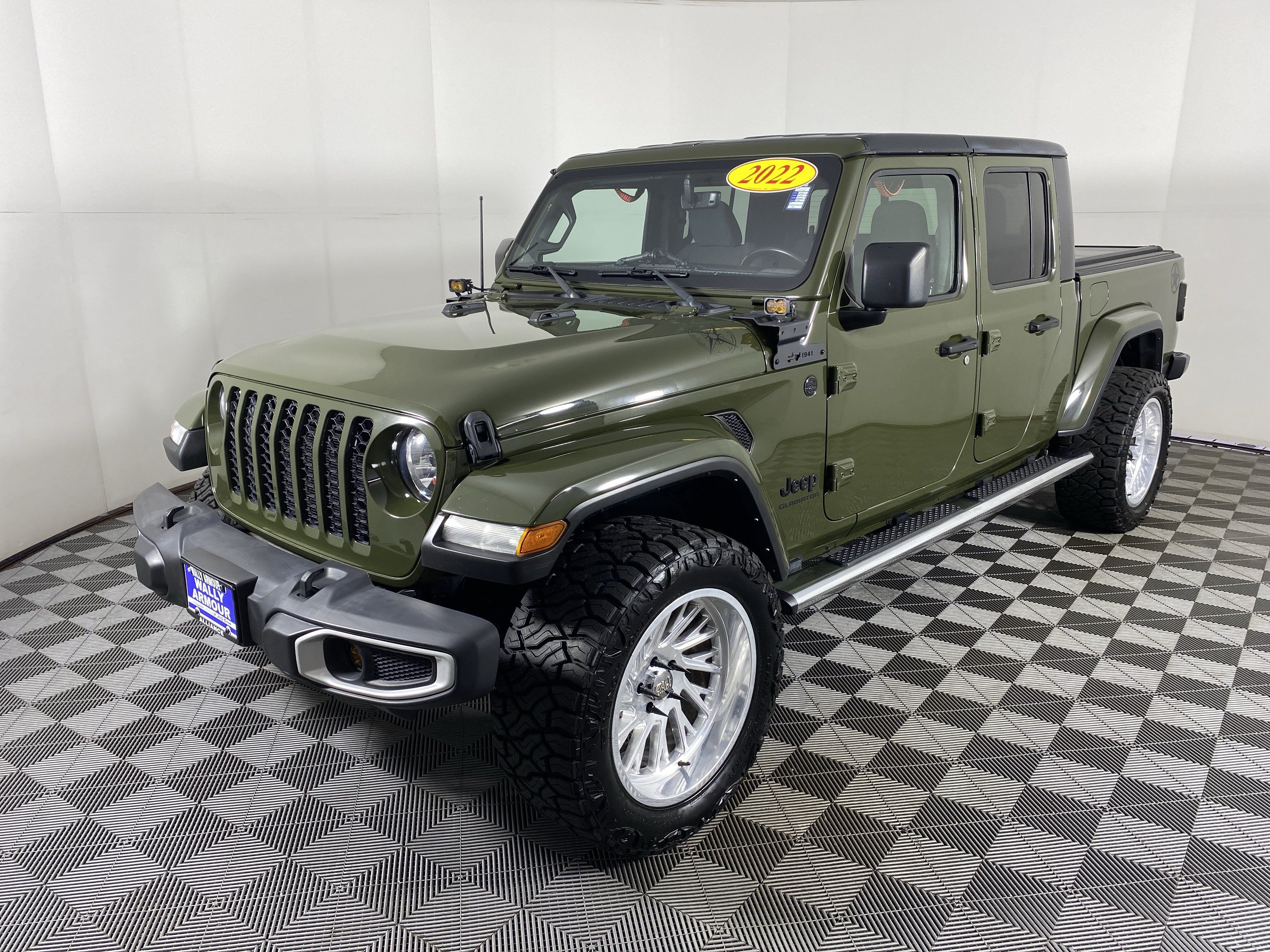 Used 2022 Jeep Gladiator Sport AWD/4WD image 10