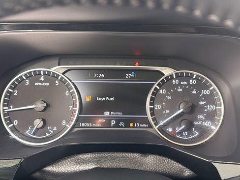 Used 2024 Nissan Pathfinder SL w/ SL Premium Package image 21