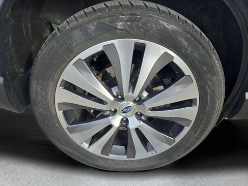 Used 2022 Subaru Ascent Touring image 11