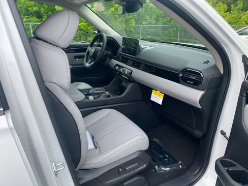 Certified 2025 Honda Pilot EX-L image 26
