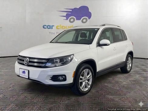 Used 2017 Volkswagen Tiguan Sport AWD/4WD image 1