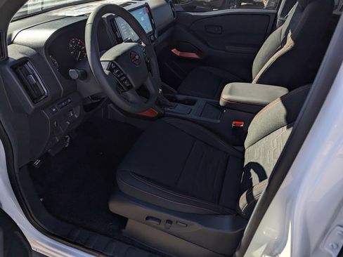 New 2026 Nissan Frontier Pro-X w/ Pro-X Convenience Package RWD image 11