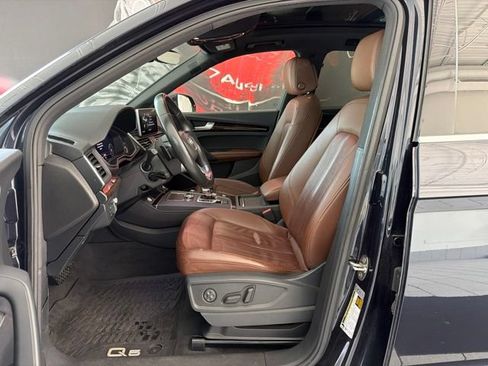 Used 2019 Audi Q5 Prestige w/ Prestige Package AWD/4WD image 11