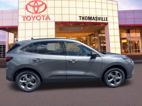 Used 2025 Ford Escape ST-Line AWD/4WD image 4
