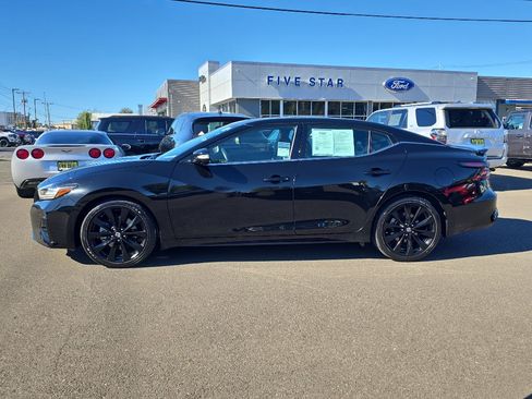 Used 2022 Nissan Maxima SR w/ Sport Mat Group image 6