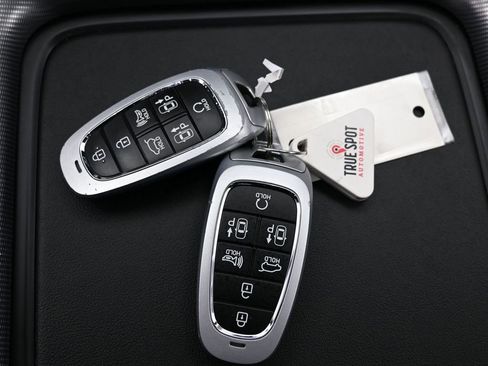 Used 2023 Hyundai Palisade Calligraphy w/ Cargo Package image 33