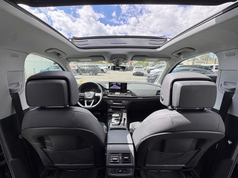 Used 2023 Audi Q5 2.0T Premium w/ Convenience Package AWD/4WD image 23
