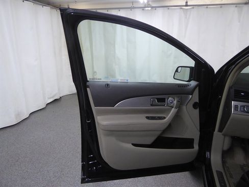 Used 2014 Lincoln MKX AWD image 18