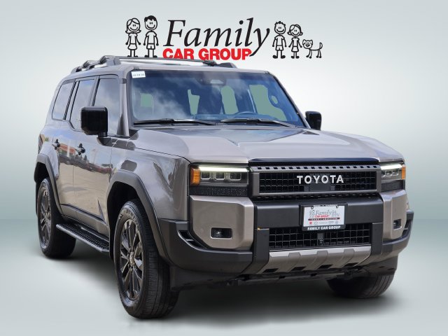 Used 2025 Toyota Land Cruiser AWD/4WD image 2