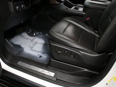 Certified 2021 Chevrolet Suburban High Country image 26