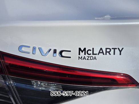 Used 2022 Honda Civic EX image 16