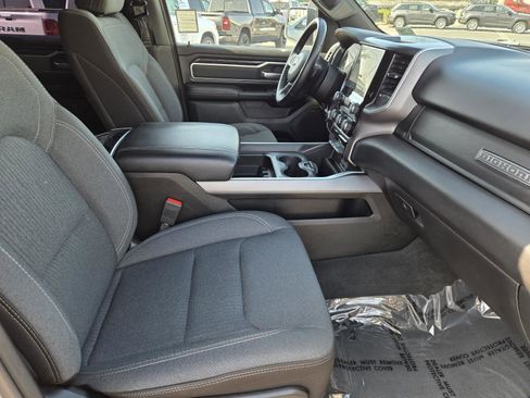 Used 2022 RAM 1500 Big Horn AWD/4WD image 33