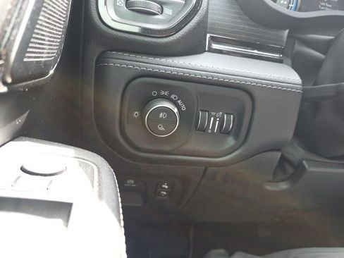 Used 2022 RAM 1500 Limited w/ Night Edition image 14