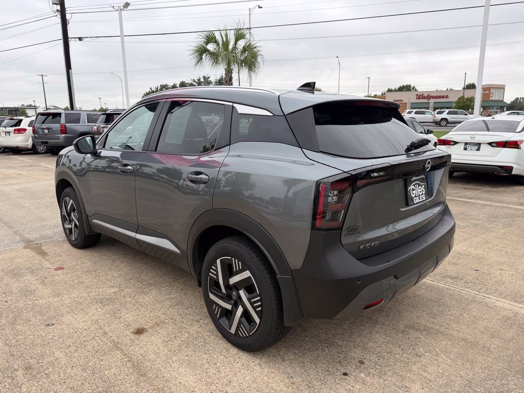 Used 2026 Nissan Kicks SV FWD image 3