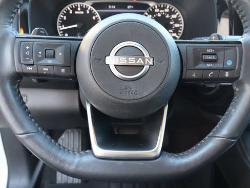 Used 2024 Nissan Pathfinder SL w/ SL Premium Package FWD image 13