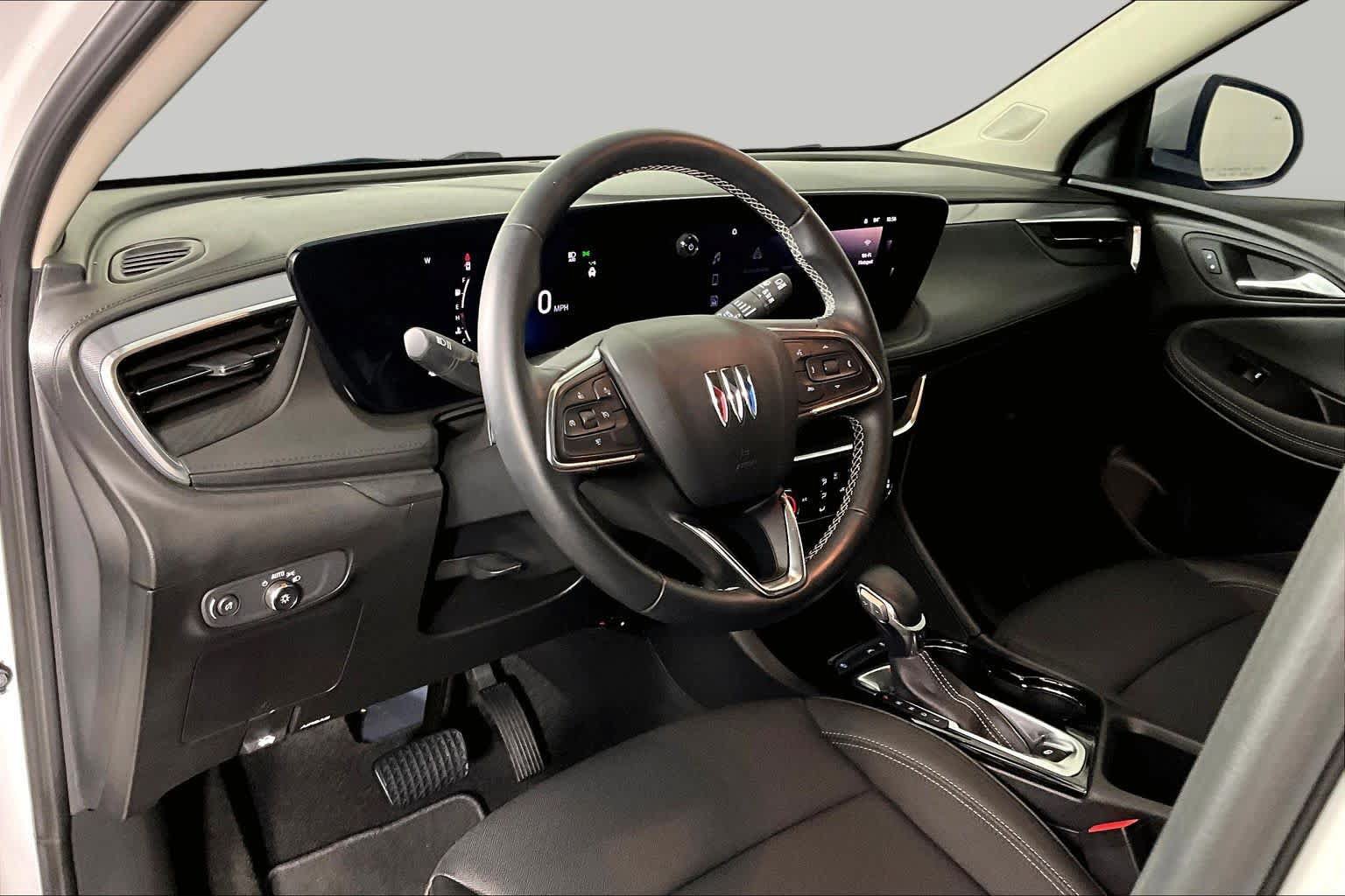 Used 2024 Buick Encore GX Preferred FWD image 16