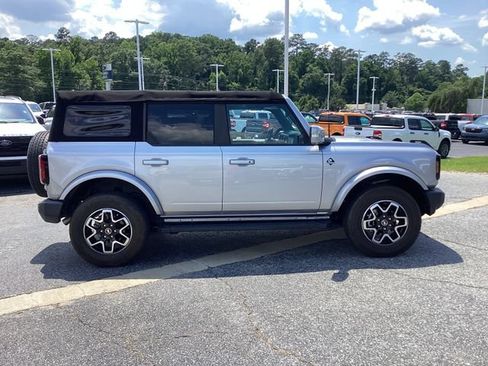 Used 2021 Ford Bronco Outer Banks AWD/4WD image 2