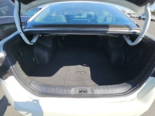 Used 2024 Nissan Altima 2.5 SV FWD image 10