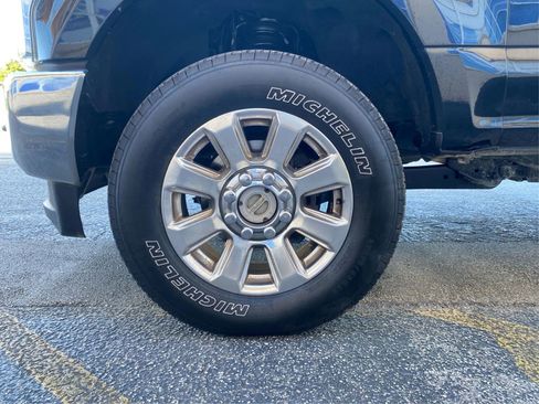 Used 2017 Ford F250 XL w/ Power Equipment Group AWD/4WD image 12