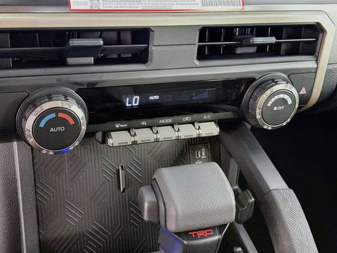 New 2026 Toyota Tacoma TRD Off-Road AWD/4WD image 19