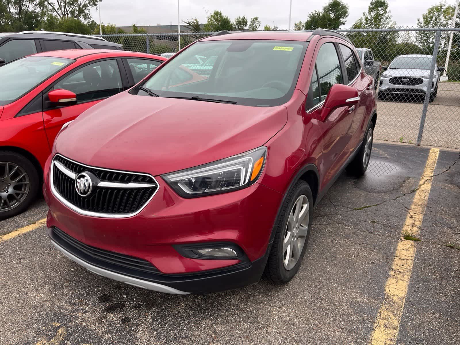 Used 2018 Buick Encore Essence w/ Experience Buick Package FWD image 2