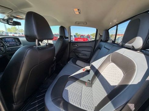 Used 2018 Chevrolet Colorado Z71 AWD/4WD image 13