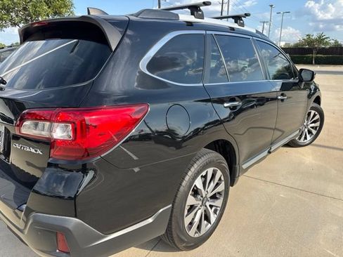 Used 2019 Subaru Outback 2.5i Touring AWD/4WD image 3