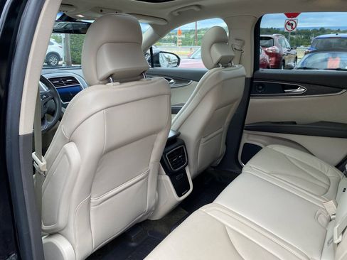 Used 2016 Lincoln MKX Reserve w/ Climate Package AWD/4WD image 14